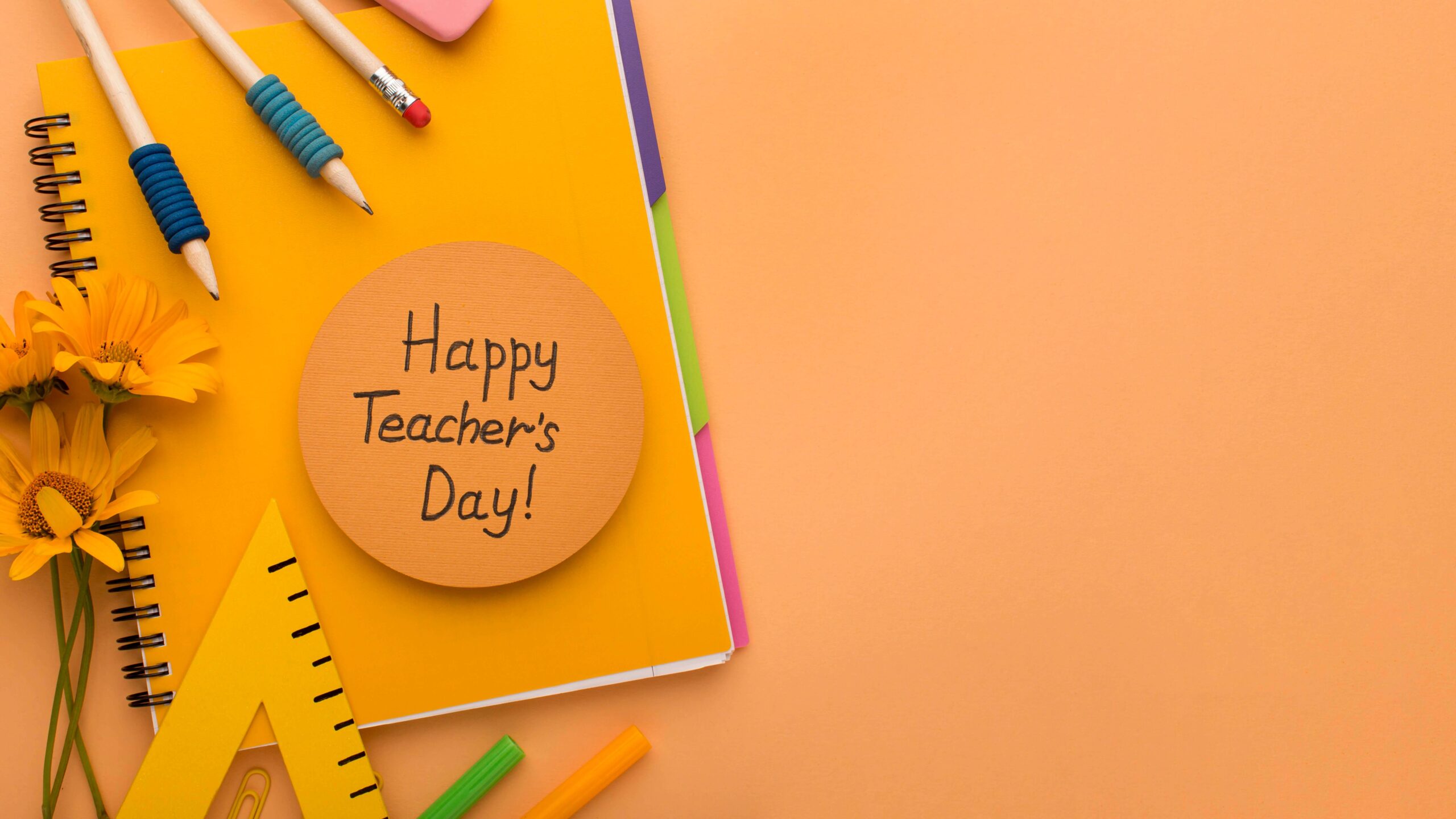 5 Best Teachers Day Gifts - TheFlowersPoint