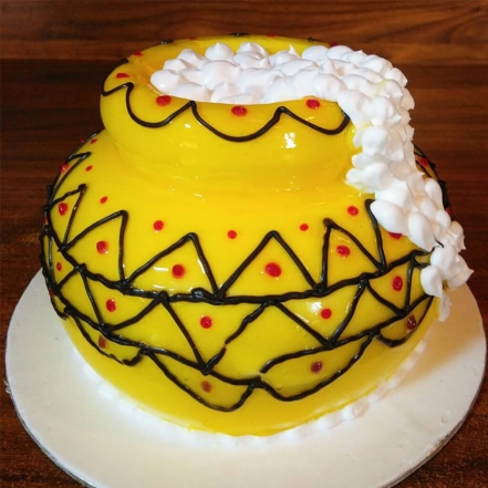 Janmashtami Special Dahi Handi Cake | Matka Cake | Pot cake #matkacake  #dahihandicake #janmashtami - YouTube