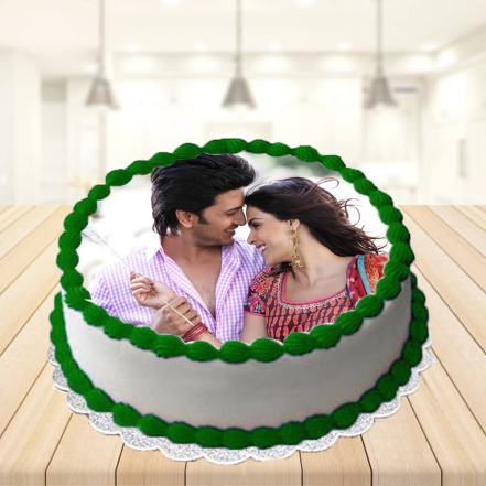 Minimalist couple doodle cake | Doodle cake, Cake, Couples doodles