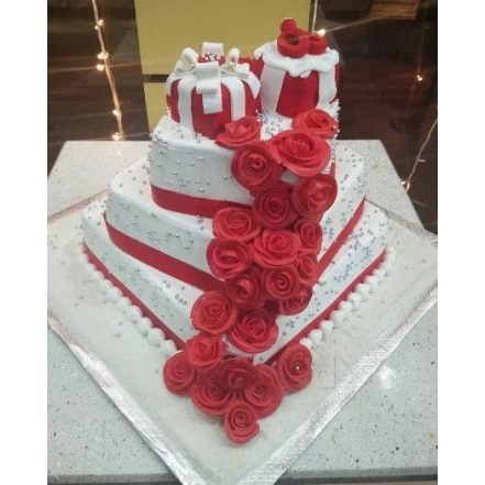 red rose birthday cake